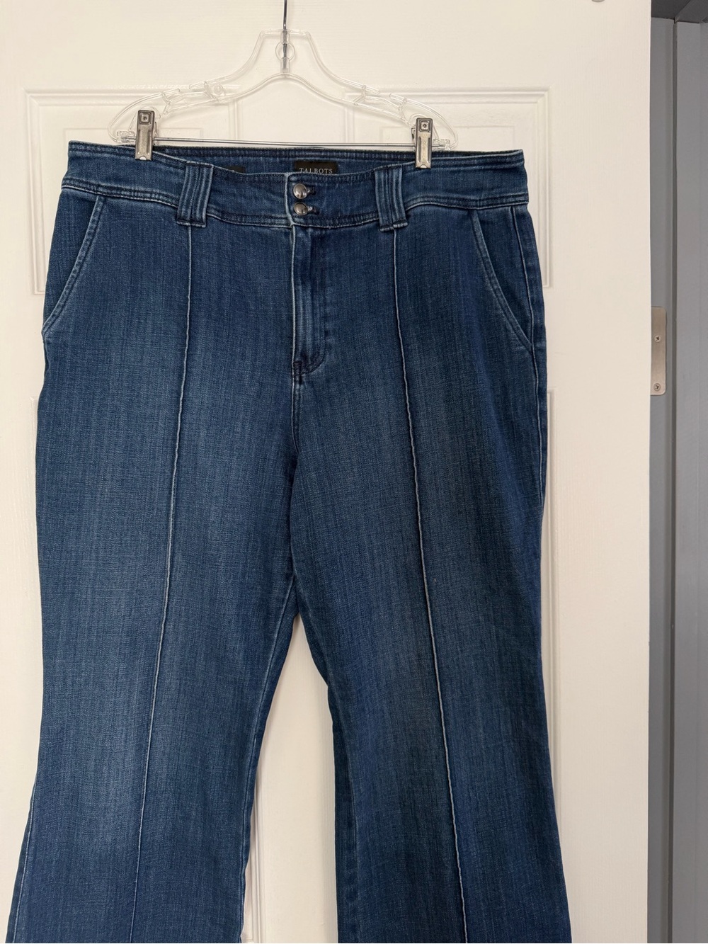 Talbots Flare Leg Pintuck Jeans Size 14P - Picture 3 of 12